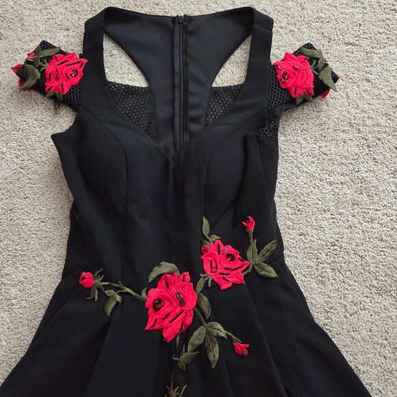 Chic Black Dress with Red Floral Embroidery, Like New, Sz 2/4 - Picture 4 of 11